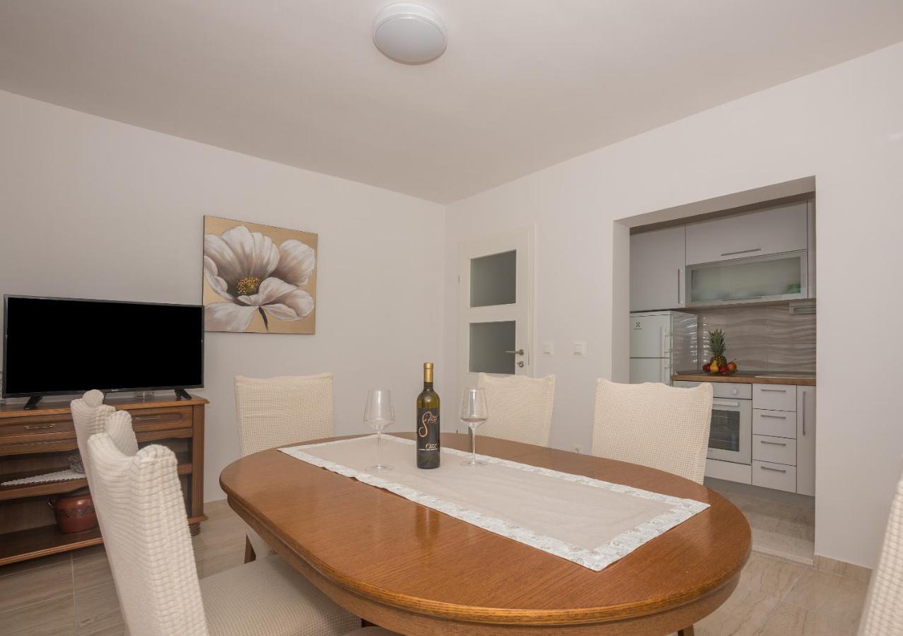 Apartman Pinto Apartment Makarska Room photo